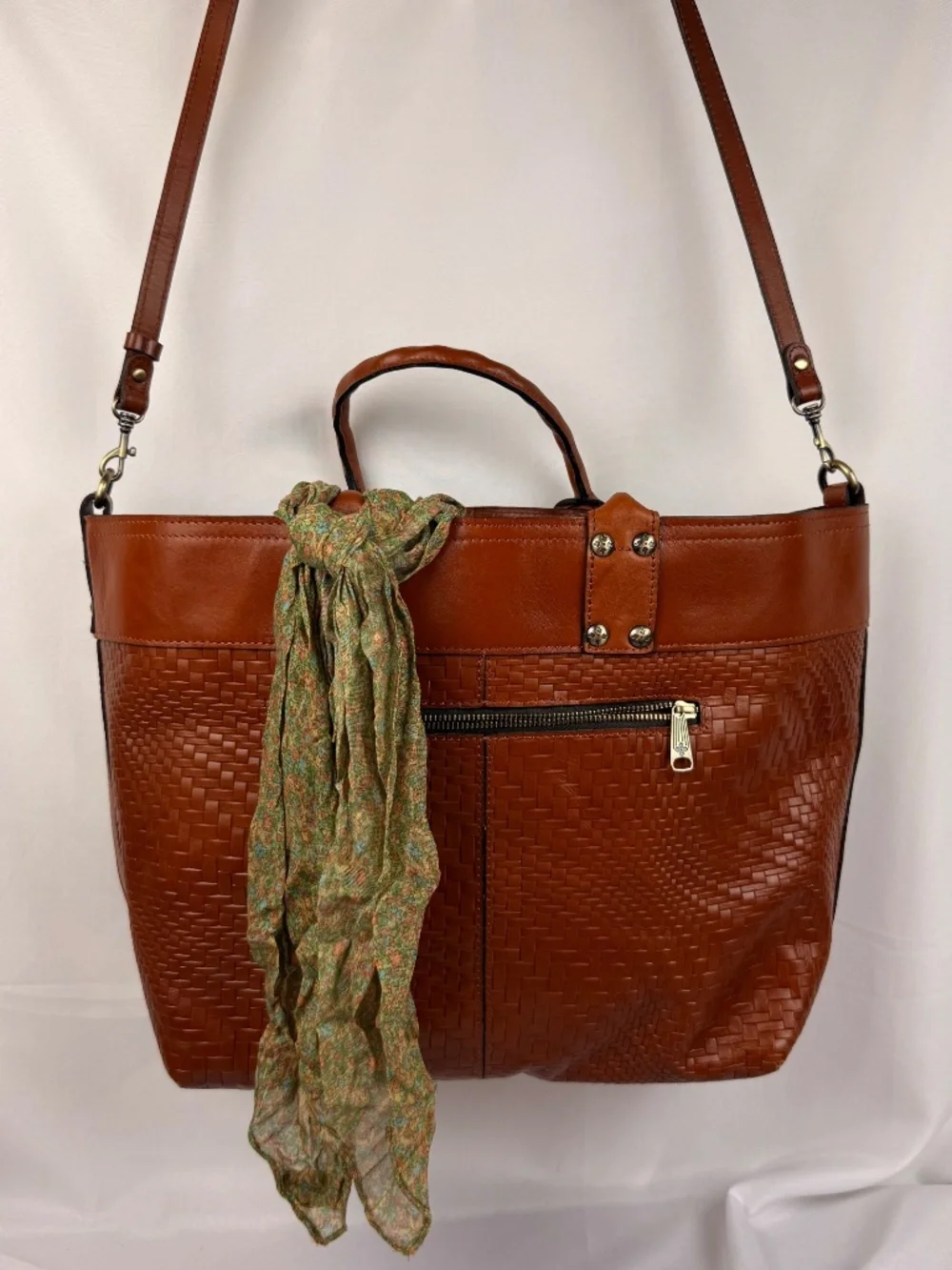 Patricia Nash Emilion Wavy Leather Woven Embossed Tote Purse Tan with Scarf New